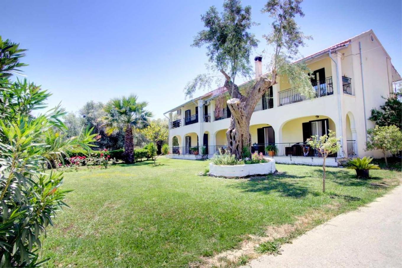 Hotel La Casa De Dalia Lefkímmi Exterior foto